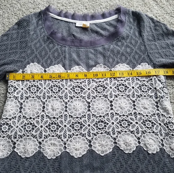 Anthropologie Meadow Rue open knit sweater top in grey with white floral lace - Picture 11 of 12